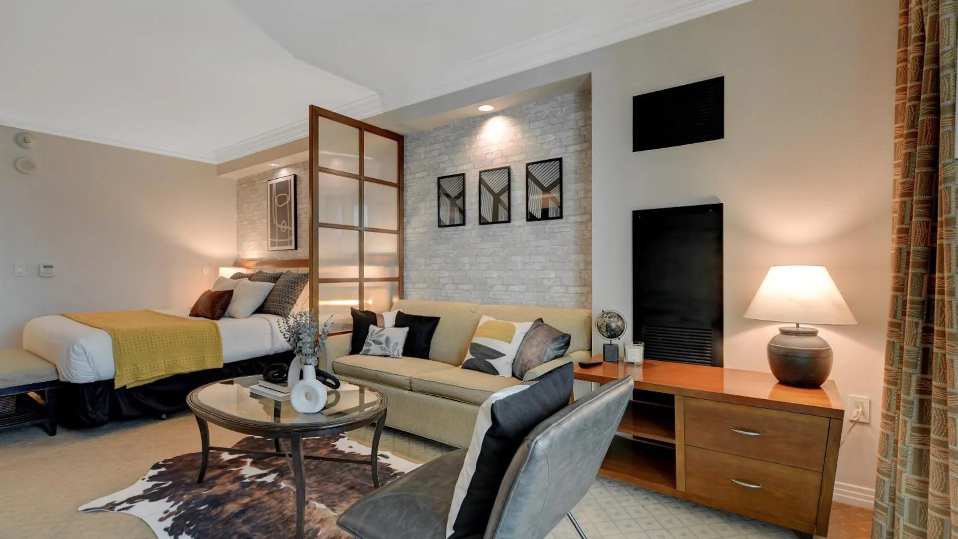 Studio Suite 25Th Flr Mgm Signature * Balcony Strip View Las Vegas 0*,  United States